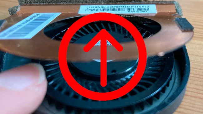 a diagram showing the removal of the fan blades from the fan